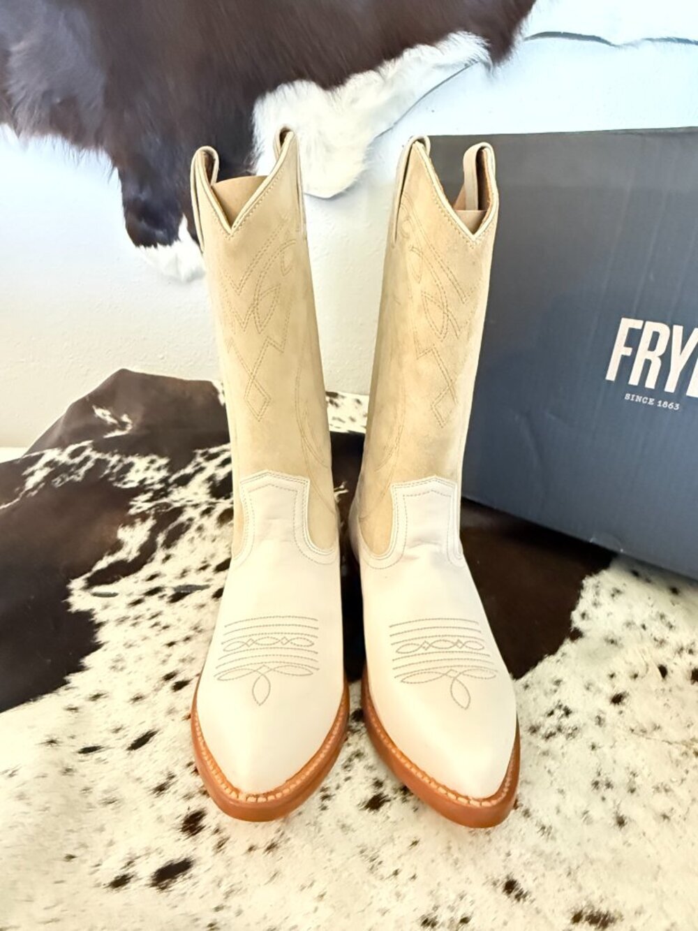 FRYE - Billy Western Boot - W8.5 ($458 MSRP) - Picture 4 of 6